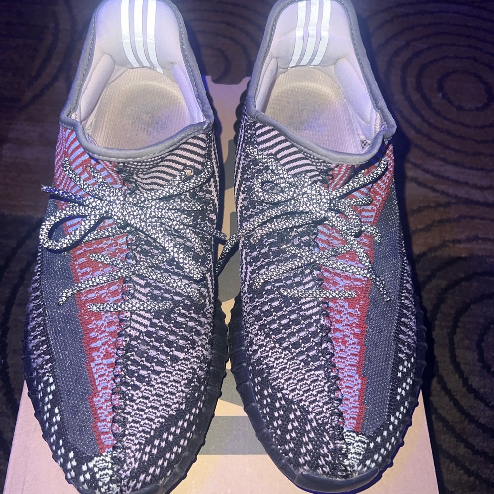 Yeezy Boost 350 V2 Yecheil